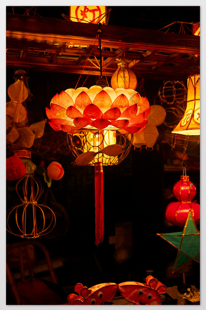 彩色荷花燈籠花燈會元宵節(jié)民俗攝影